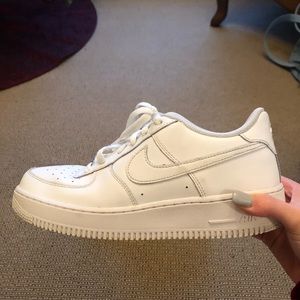 white nike air force one (boys sz 7)